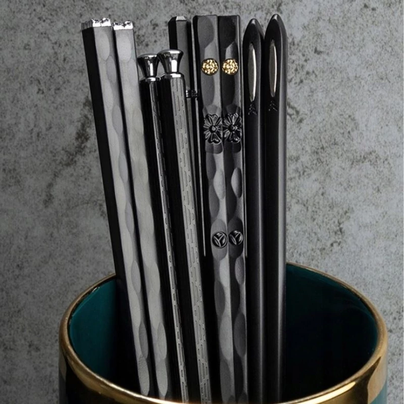 5 pár evőpálcika- black-silver